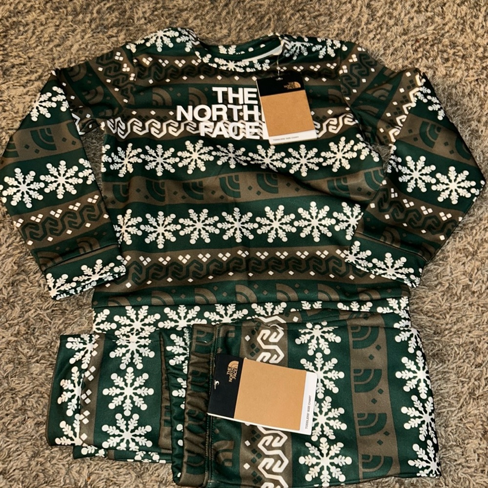 The North Face Green Snowflake Pajama Set